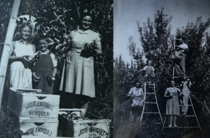 La entrada a nuestro nuevo salon, con una silla y de fondo nuestro logo